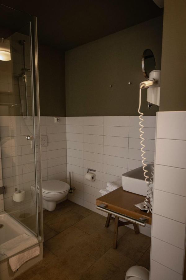 Hotel Kastanienhof Pfettrach Altdorf  Exteriér fotografie