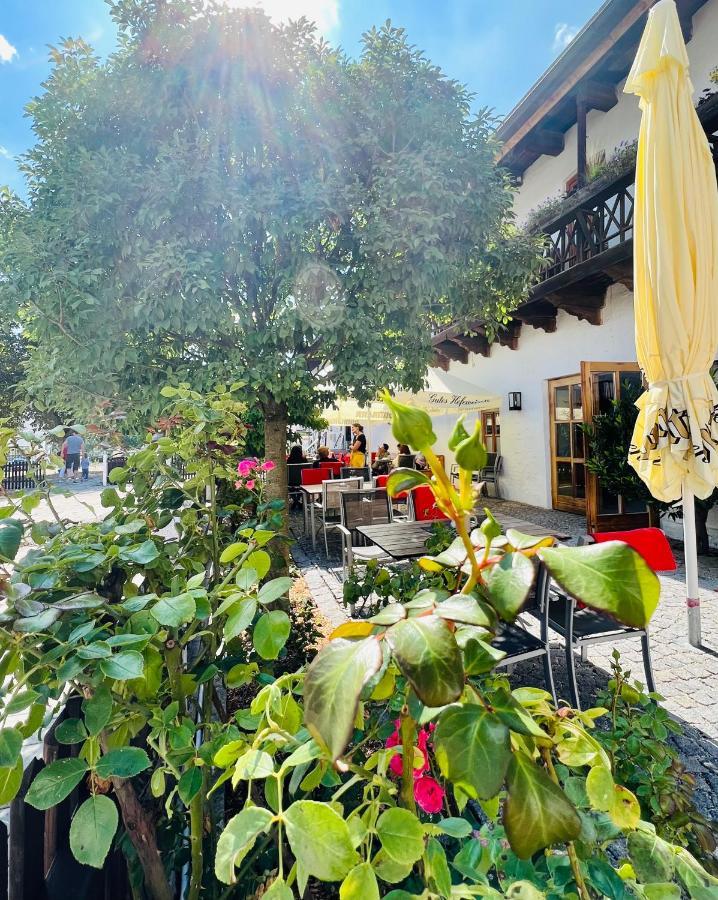 Hotel Kastanienhof Pfettrach Altdorf  Exteriér fotografie