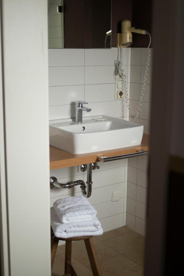 Hotel Kastanienhof Pfettrach Altdorf  Exteriér fotografie